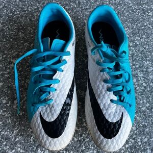 SOLD! Nike Hypervenom soccer cleats size 9 mens